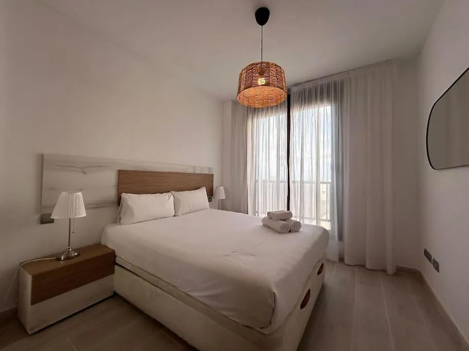 Beautiful Apartment With Pool And Padel - Belfast Madrid Spain
