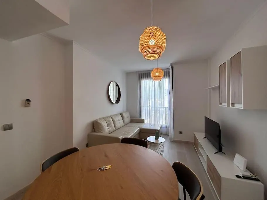 Beautiful Apartment With Pool And Padel - Belfast Madrid